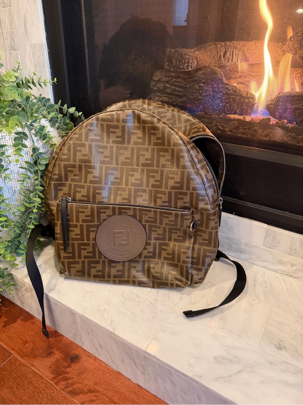✨ Fendi FF Logo Backpack, work bag, beach bag brown and black classic logo✨